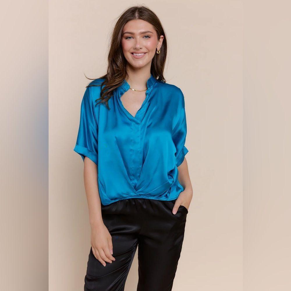 NWT Sofia Made In Italy Jane Blouse in Petrolio
